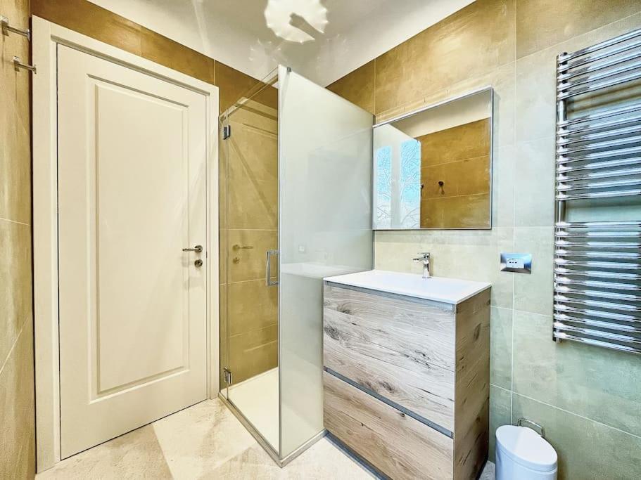 Lovely Flat With Park View Milan Exterior photo